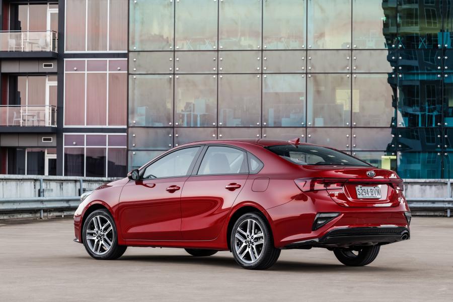  Kia Cerato Sport Plus 2018 года  (AU) (фото 8 из 16)